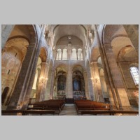 North transept, photo PierreSelim, Wikipedia.jpg